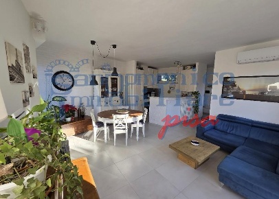 Foto Villa unifamiliare a Pisa Tirrenia di 120 m² con 5 locali in vendita