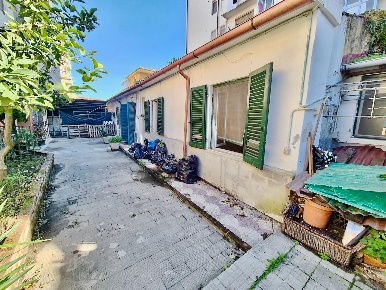 Foto Casa indipendente a Pisa Le Piagge di 85 m² con 3 locali in vendita
