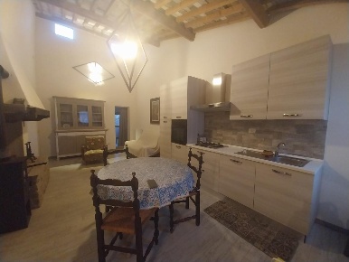 Foto Appartamento a Calci Centro di 90 m² con 4 locali in affitto