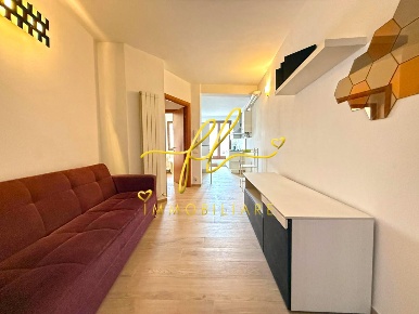 Foto Appartamento a Cecina Cecina Centro di 68 m² con 3 locali in vendita