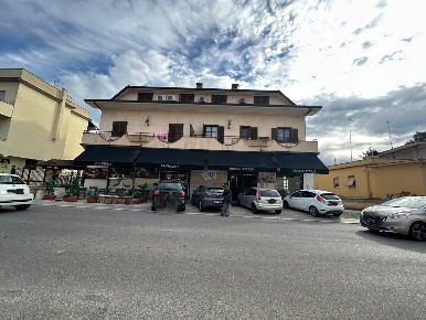 Foto Locale commerciale in Via Palombarese  306, Fonte Nuova di 400 m²