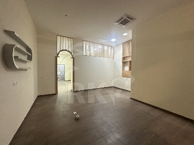 Foto Locale commerciale in Via Riva di Reno 56, Bologna San Felice di 90 m²