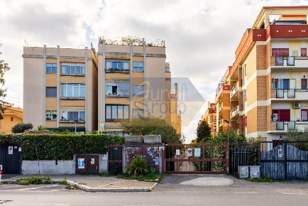 Foto Appartamento in Viale J. F. Kennedy, Ciampino di 105 m² con 3 locali