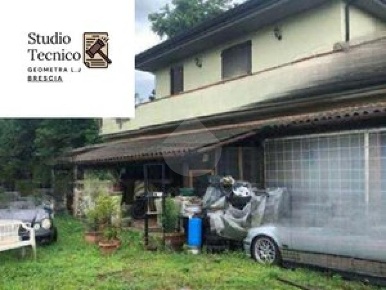 Foto Casa indipendente in maglio, Pontoglio di 350 m² con 9 locali