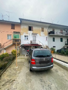 Foto Appartamento in Piazza Guglielmo Marconi, Pramaggiore di 87 m²
