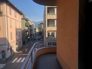 Foto Appartamento a Como di 140 m² con 3 locali in vendita