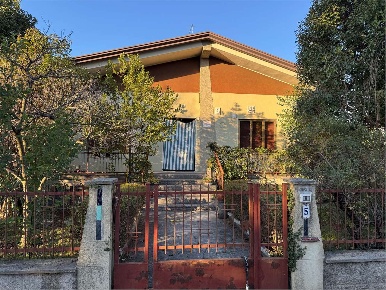Foto Casa indipendente a Vittorio Veneto di 160 m² con 6 locali in vendita