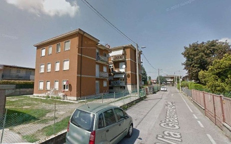 Foto Appartamento in Via Giacomo Matteotti 2, Brembate Centro di 64 m²
