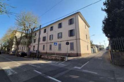 Foto Appartamento in Viale Vittorio Veneto, Varano Borghi di 74 m² all'asta