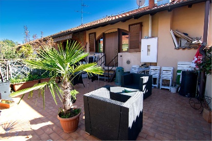 Foto Appartamento in via Varese, Desio di 92 m² con 3 locali in vendita