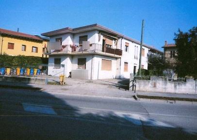 Foto Appartamento in Via Postumia, Paese Centro di 70 m² con 4 locali