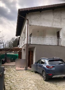 Foto Appartamento in Via Pradaccio, Cadegliano-Viconago Pradaccio di 121 m²