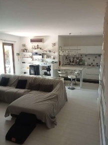 Foto Appartamento in via monterosso, Sarzana di 120 m² con 5 locali
