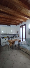 Foto Appartamento in dossi, Cornate d'Adda Centro di 46 m² con 2 locali