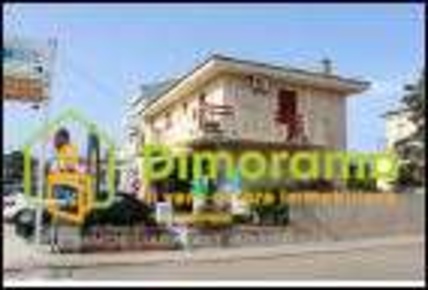 Foto Appartamento in Via Trieste, Santa Teresa Gallura Centro di 75 m²