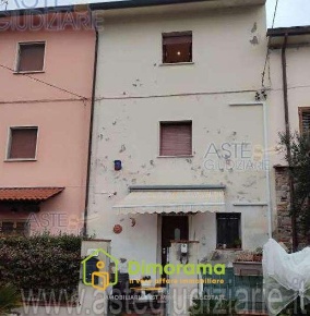 Foto Villa a schiera in Via Peretola 320/I 320/I, Monsummano Terme all'asta