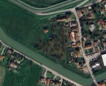 Foto Appartamento in Via Pomposa, Mesola Centro di 118 m² con 6 locali