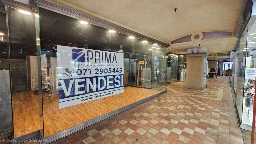 Foto Negozio in Corso Matteotti 37, Jesi Centro Storico di 175 m²