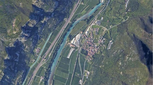 Foto Terreno agricolo in Via molino, Dolcè Centro di 28258 m² in vendita