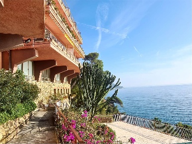 Foto Appartamento in via aurelia 3, Cervo di 18 m² con 1 locali in vendita