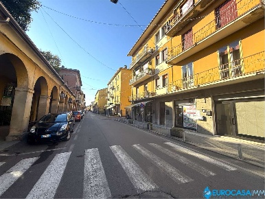 Foto Appartamento in Via Cavour 45, Novellara Centro di 108 m² con 5 locali