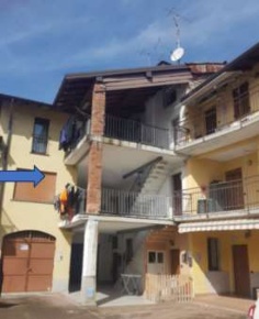 Foto Appartamento in Via Don C. Gnocchi, Malnate Centro di 57 m² all'asta