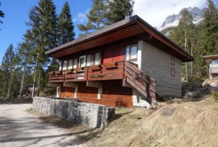Foto Case indipendenti in Via Metanopoli, Borca di Cadore Corte di 156 m²