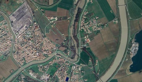 Foto Appartamento in Via per San Biagio, Bondeno Centro di 122 m² all'asta