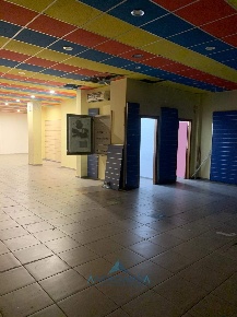 Foto Locale commerciale a Casavatore di 110 m² con 2 locali in affitto