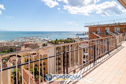 Foto Appartamento in Via Spinosa, Salerno Centro Storico - Teatro Verdi