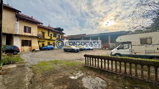 Foto Appartamento in Via Montello, Gessate Centro di 121 m² con 3 locali