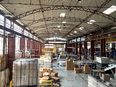 Foto Capannone industriale in Via Buffa, Nichelino di 5690 m² in vendita