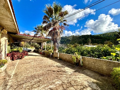 Foto Villa unifamiliare in Contrada Monte Nord, Ragusa di 110 m² in vendita