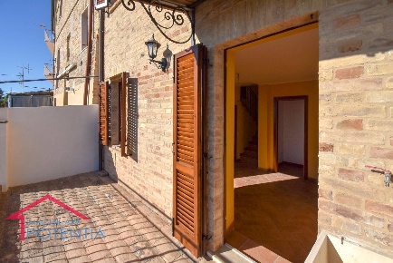Foto Duplex in Via San Giovanni, Potenza Picena Centro di 90 m² in vendita