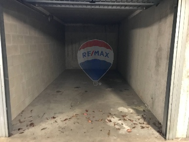 Foto Box in Via Kennedy, Suisio di 17 m² con 1 locali in vendita