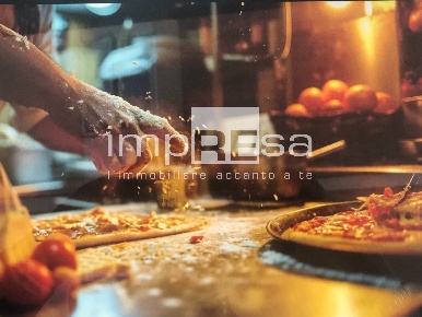 Foto Attività commerciale in via Feltrina, Treviso Monigo di 385 m²