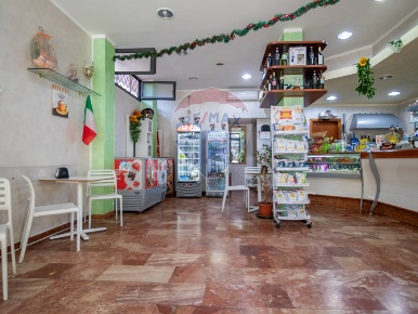 Foto Bar in Via Capo Spartivento, Roma Ostia Levante di 45 m² con 1 locali