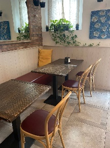 Foto Bar a Saronno di 80 m² con 3 locali in vendita