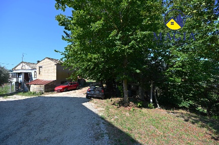 Foto Casa indipendente a Monsampolo del Tronto di 69 m² con 3 locali