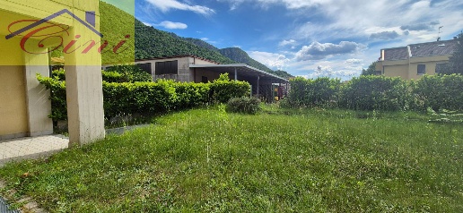 Foto Appartamento in VIA ALESSANDRO MANZONI, Malgrate di 103 m² in vendita