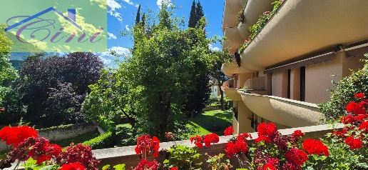 Foto Appartamento in VIA CANTARELLI, Lecco Caleotto di 200 m² con 5 locali