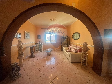 Foto Appartamento in VIA DEI GIACINTI, Misterbianco Centro di 113 m²