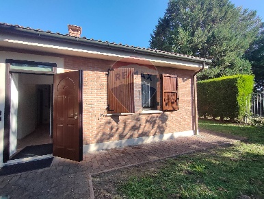 Foto Attività commerciale in via canapa, Ferrara Canapa di 69 m² in affitto