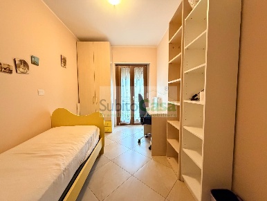 Foto Appartamento in via isonzo, Chieti Chieti Scalo di 90 m² con 4 locali