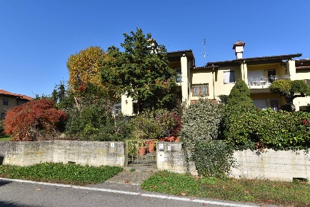 Foto Villa singola in Viale Piemonte, Vinovo Garino di 266 m² con 11 locali