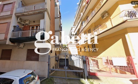 Foto Box in Via BIAGIO LONGO 26, Roma Centocelle di 20 m² in vendita