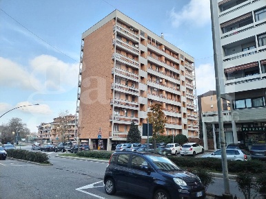 Foto Appartamento in Viale Indipendenza 30, Trezzano sul Naviglio di 65 m²