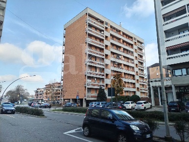 Foto Appartamento in Viale Indipendenza 30, Trezzano sul Naviglio di 65 m²