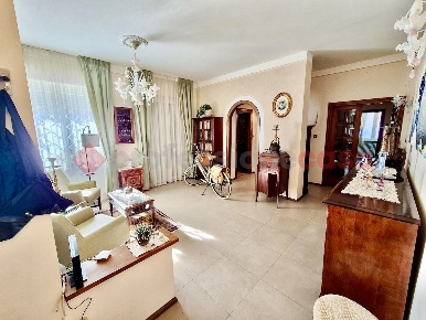 Foto Appartamento in Via rosellini 15, Pisa Landi di 130 m² con 5 locali