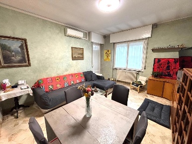 Foto Appartamento in Via Monte Grappa 3, Arluno Centro di 94 m² in vendita